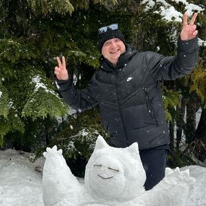 Meet your Posher, Taras